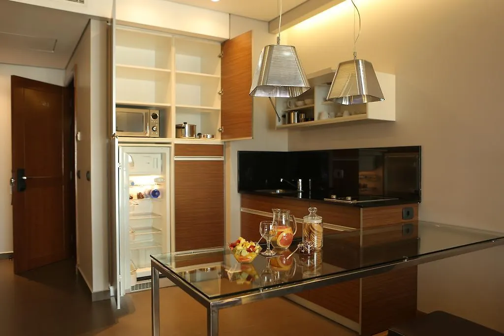 **** Aparthotel Parktower Suites Beirut Lebanon