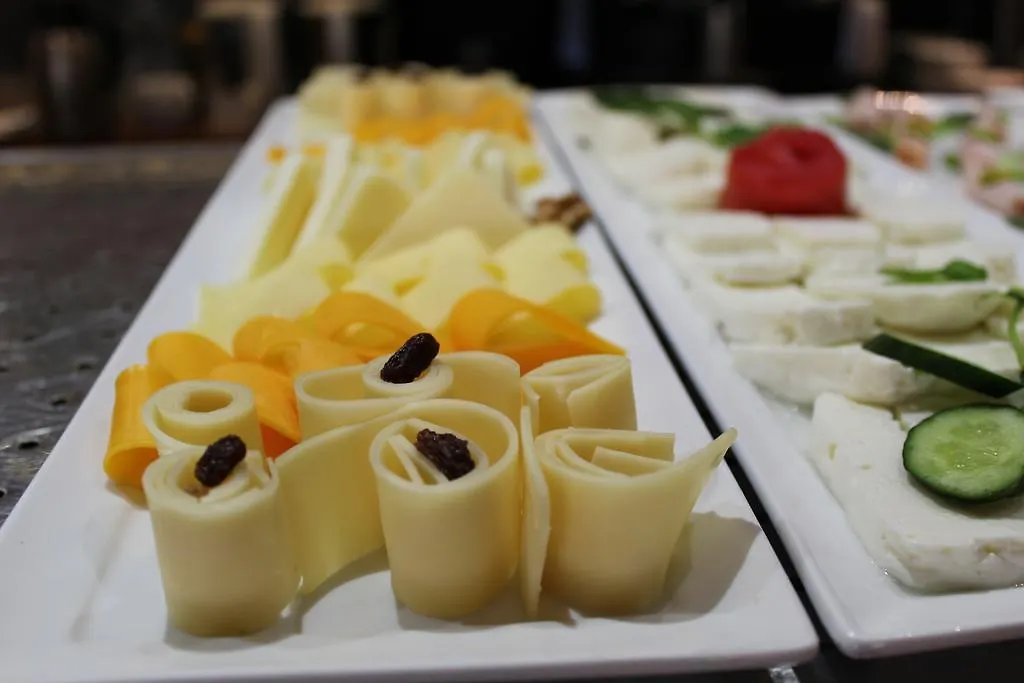 Parktower Suites Beirut 4*,