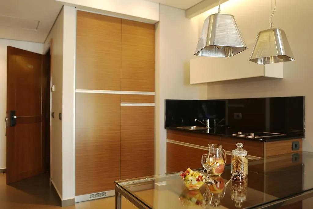 Parktower Suites Beirut Lägenhetshotell