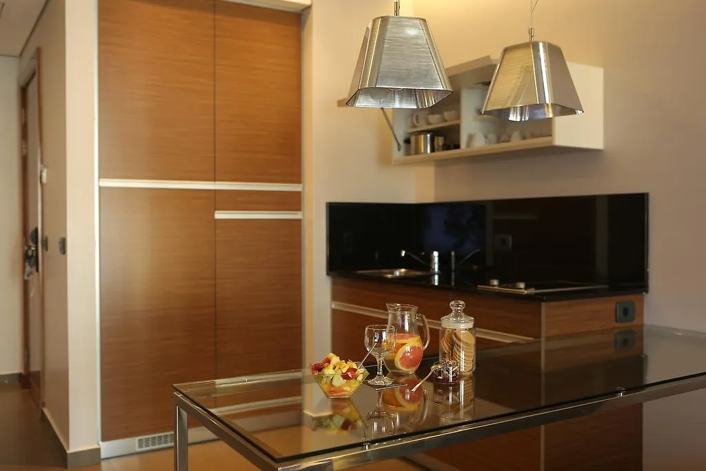Lägenhetshotell Parktower Suites Beirut